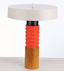 Wooden table lamp with tubular rivet shape for living room
